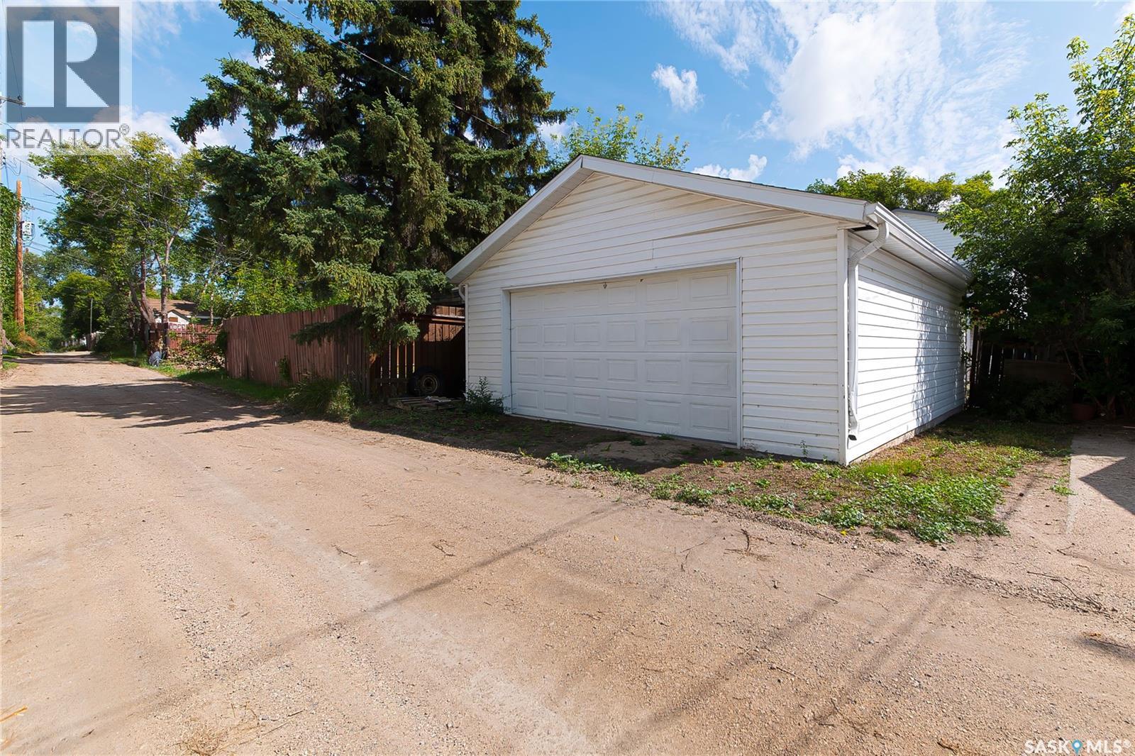 1017 J Avenue N Property Photo 31