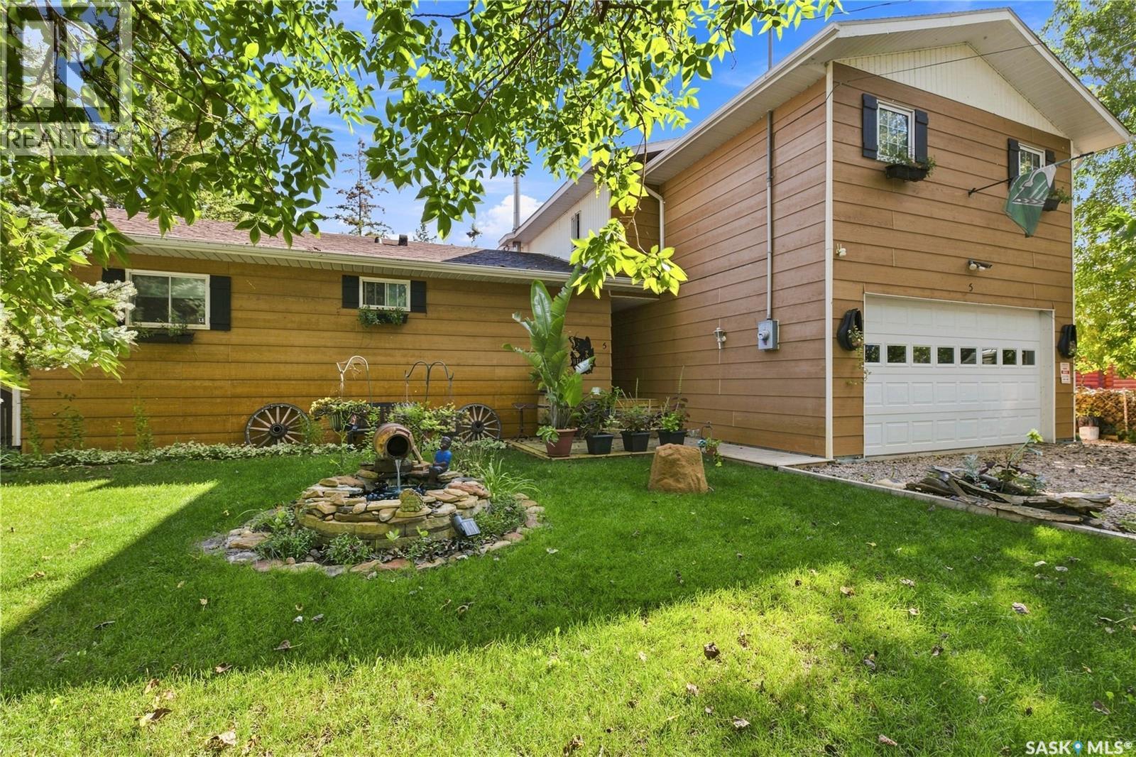 5 Elm AVENUE Property Photo 1