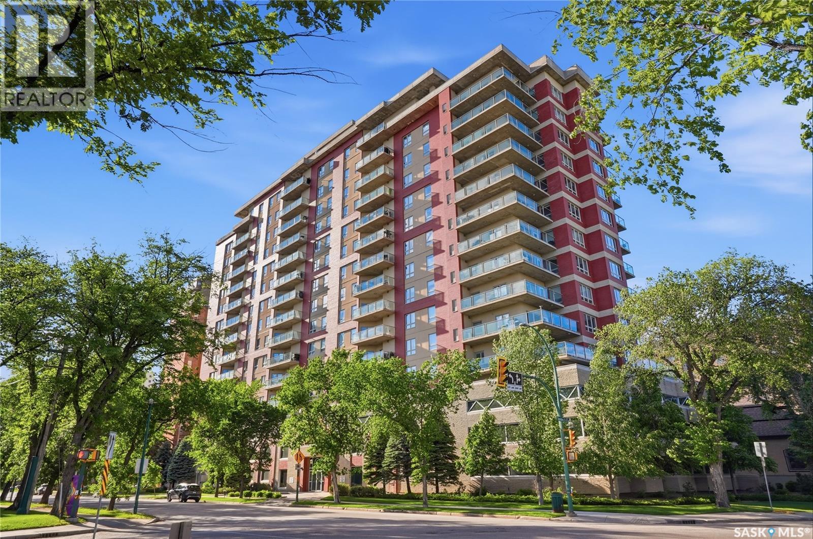 1305 902 Spadina CRESCENT E Property Photo 1