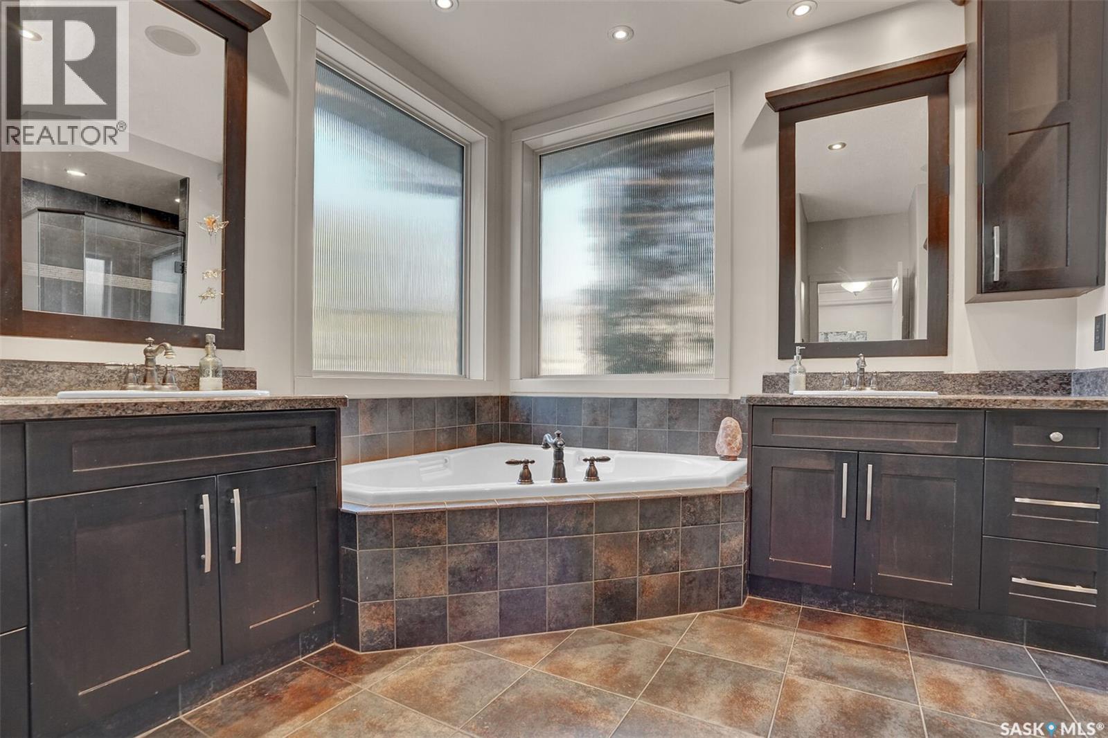4635 Ellard Court Property Photo 16