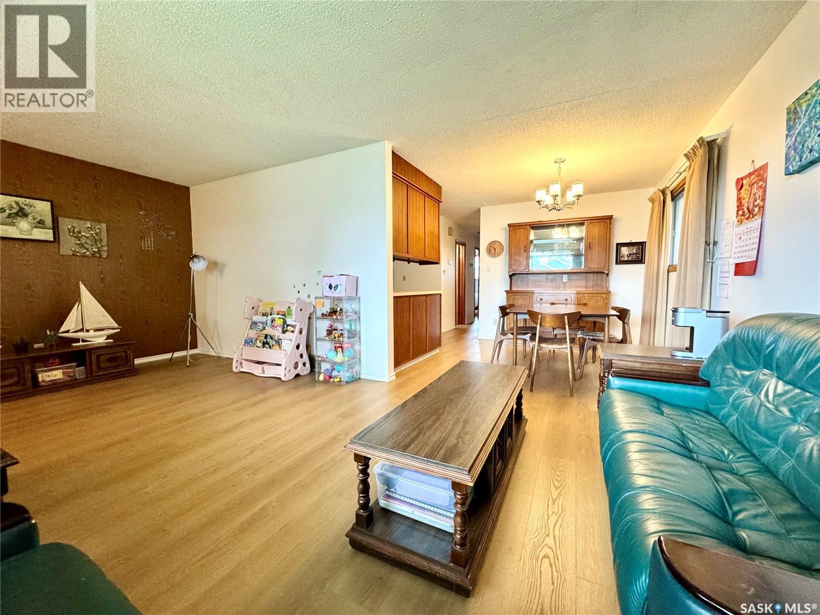 2025 Mcdonald Street Property Photo 4