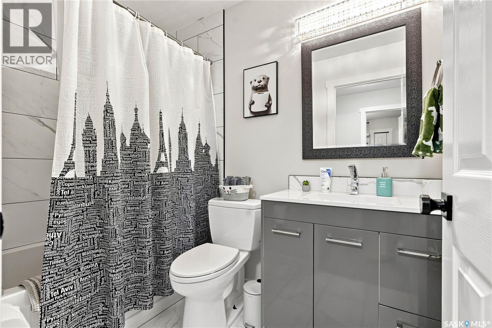 107 Hall Crescent Property Photo 27