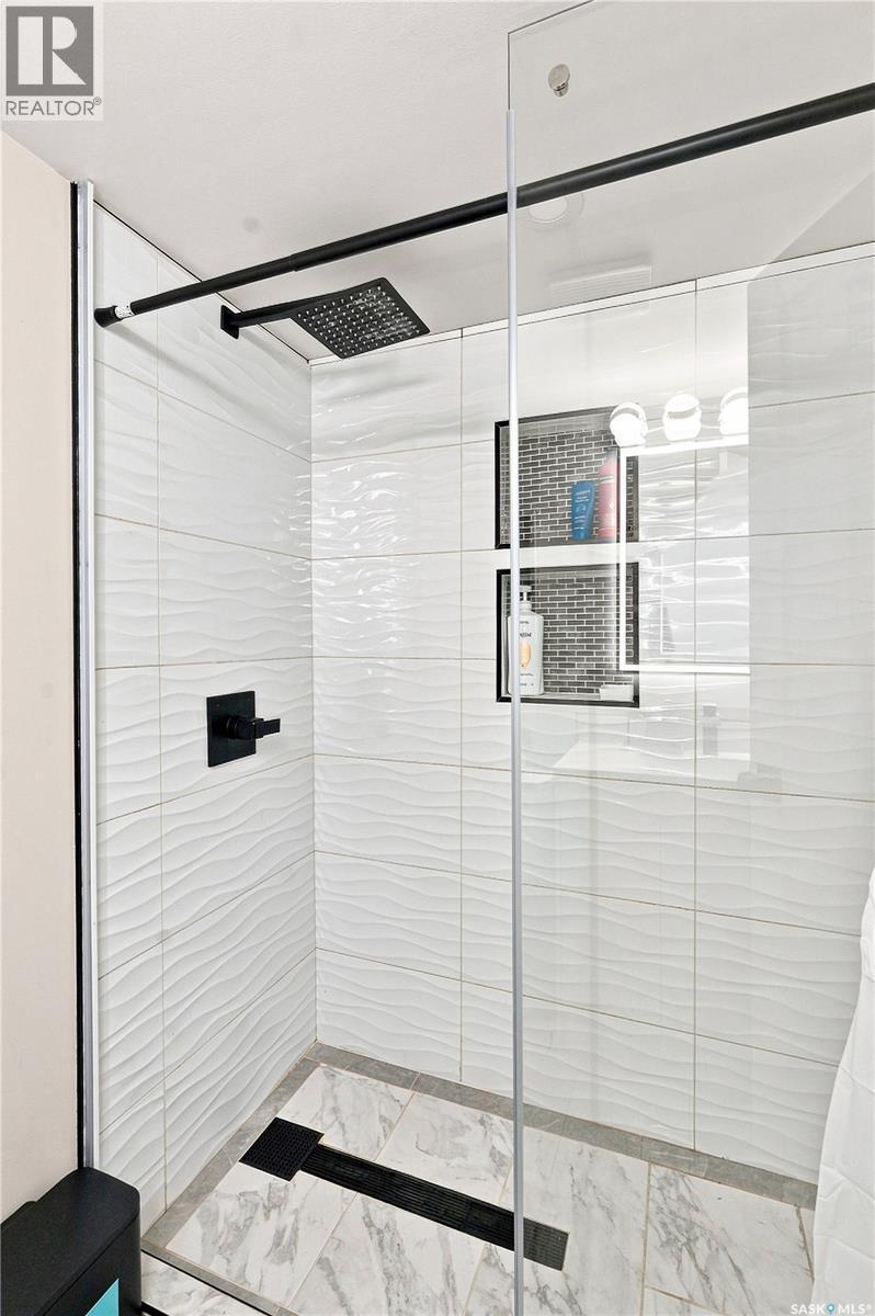 107 Hall Crescent Property Photo 37