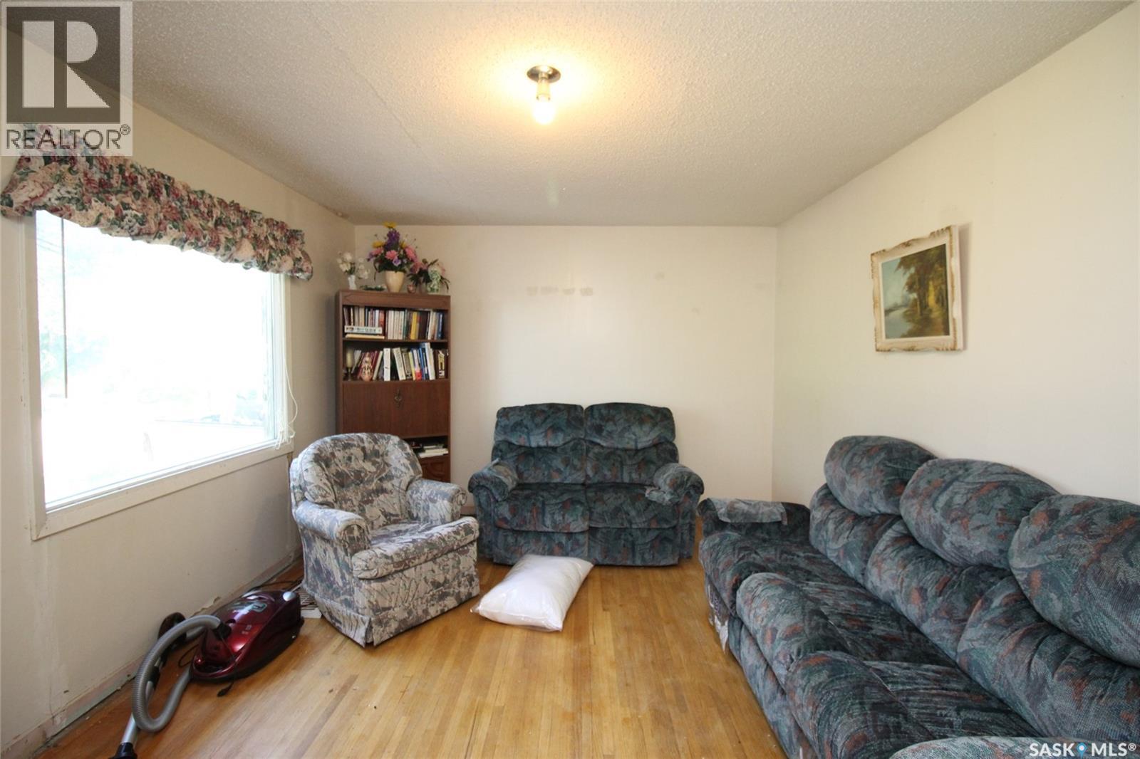 810 2nd Avenue Property Photo 2