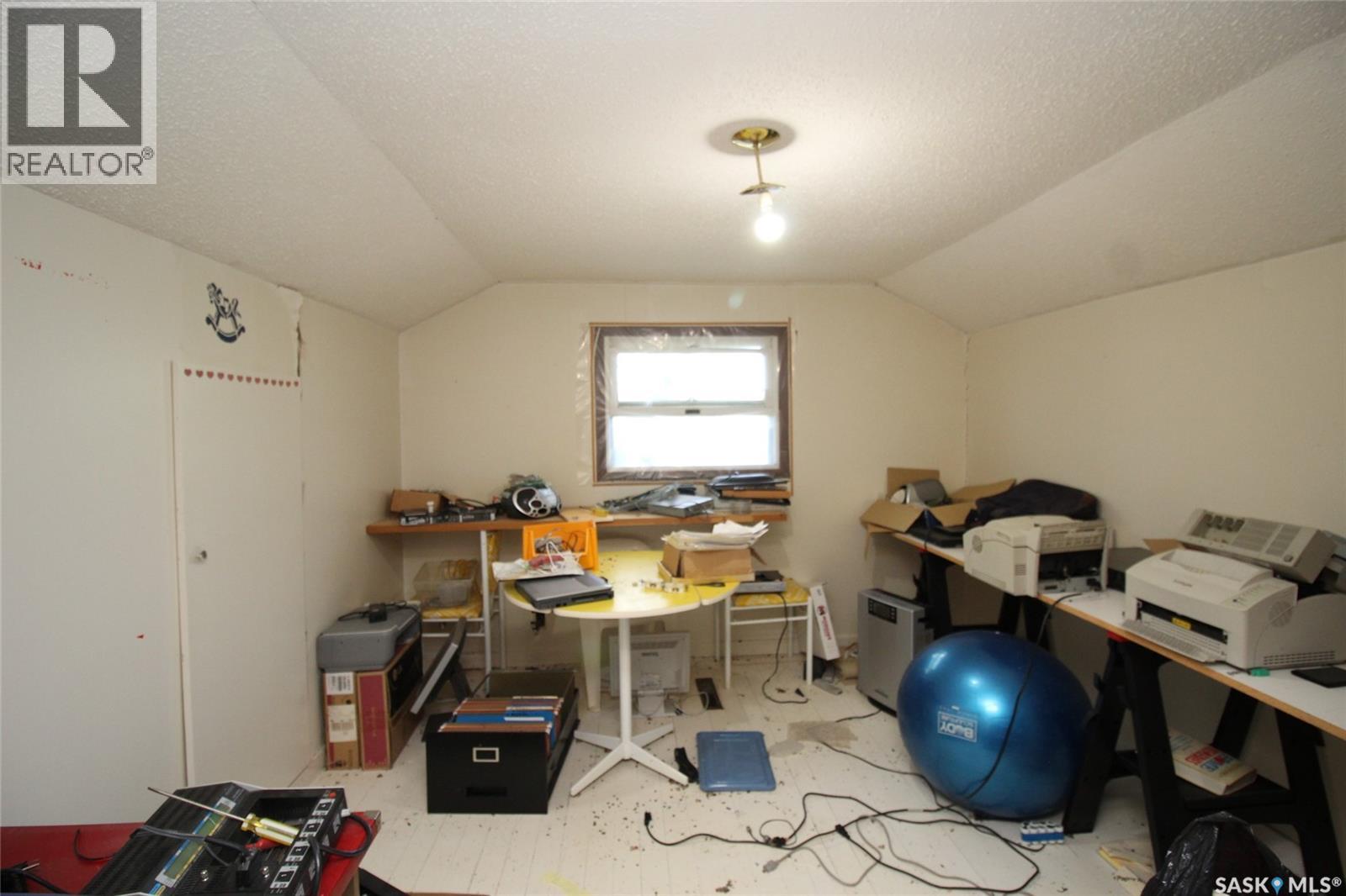 810 2nd Avenue Property Photo 22