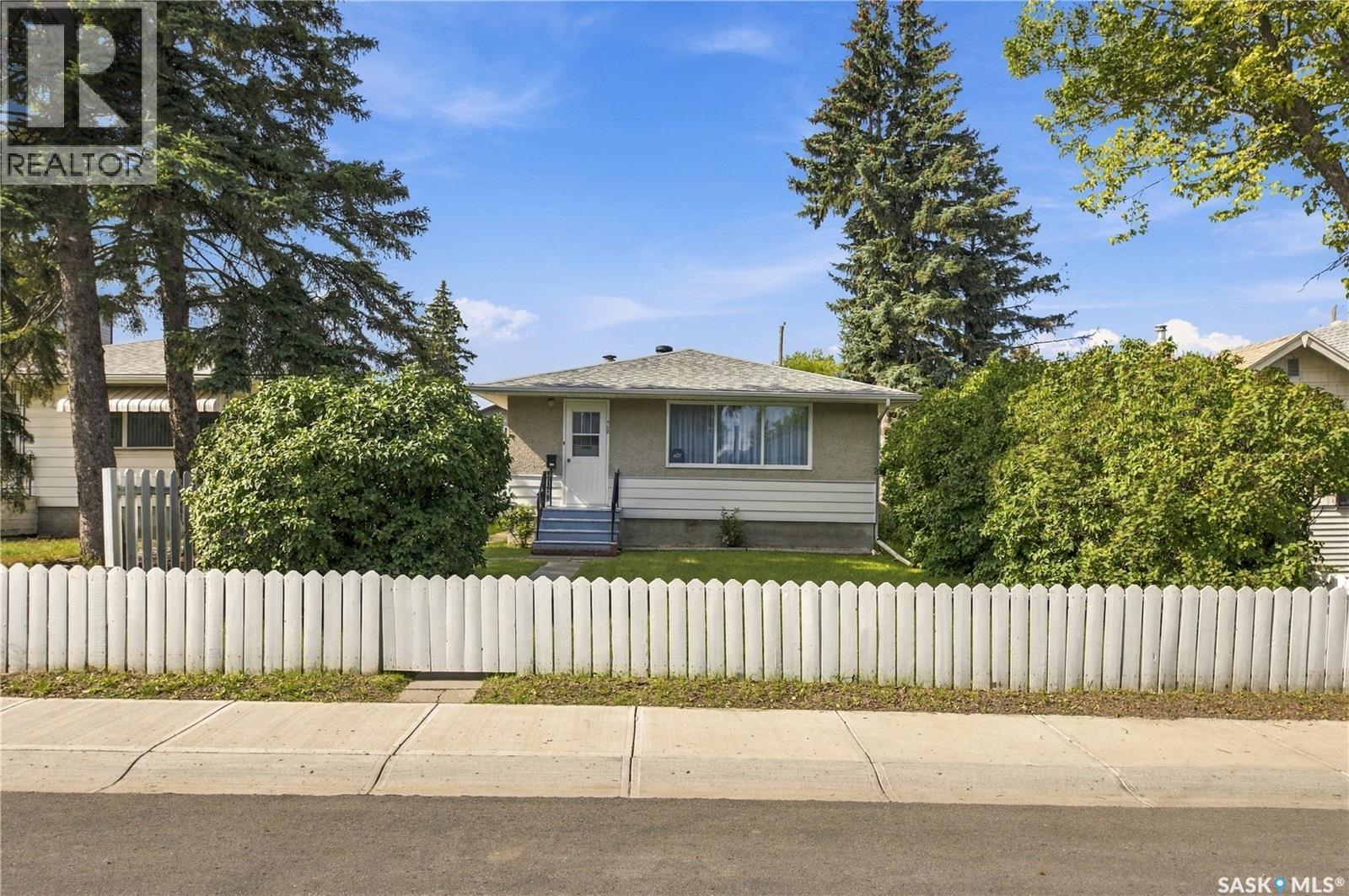468 St John STREET Property Photo 1