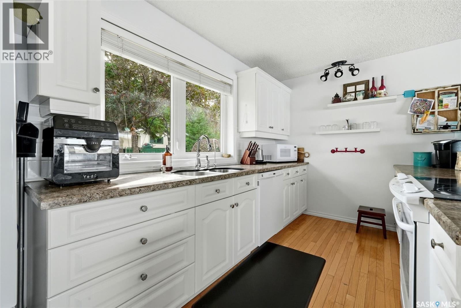 46 Bartlett Place Property Photo 13