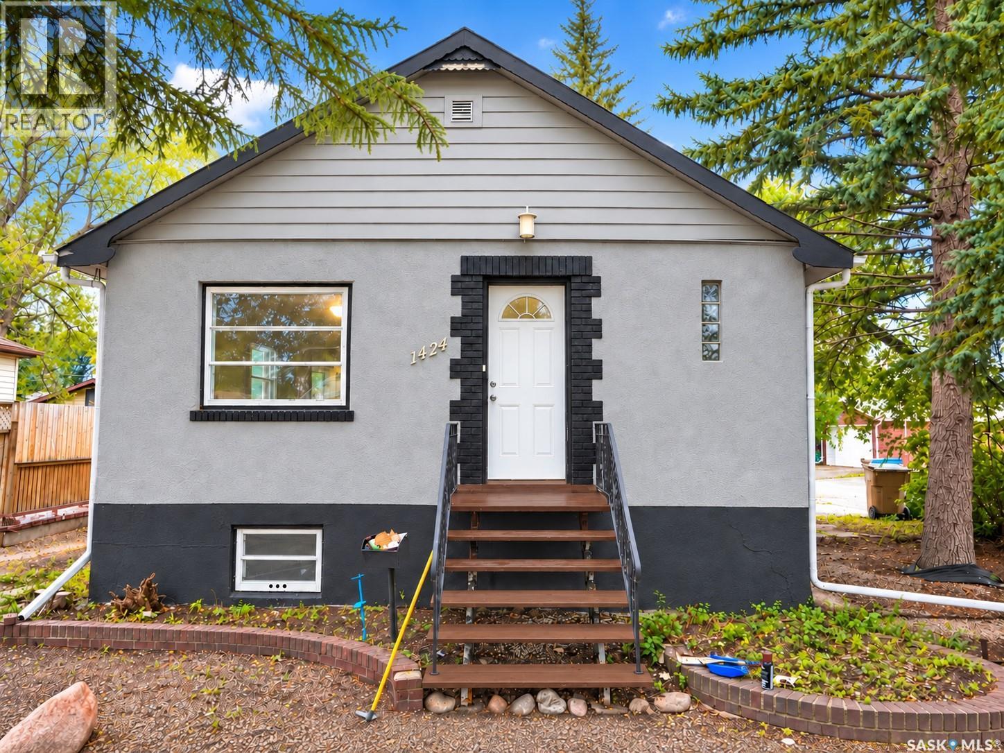 1424 Forget STREET Property Photo 1