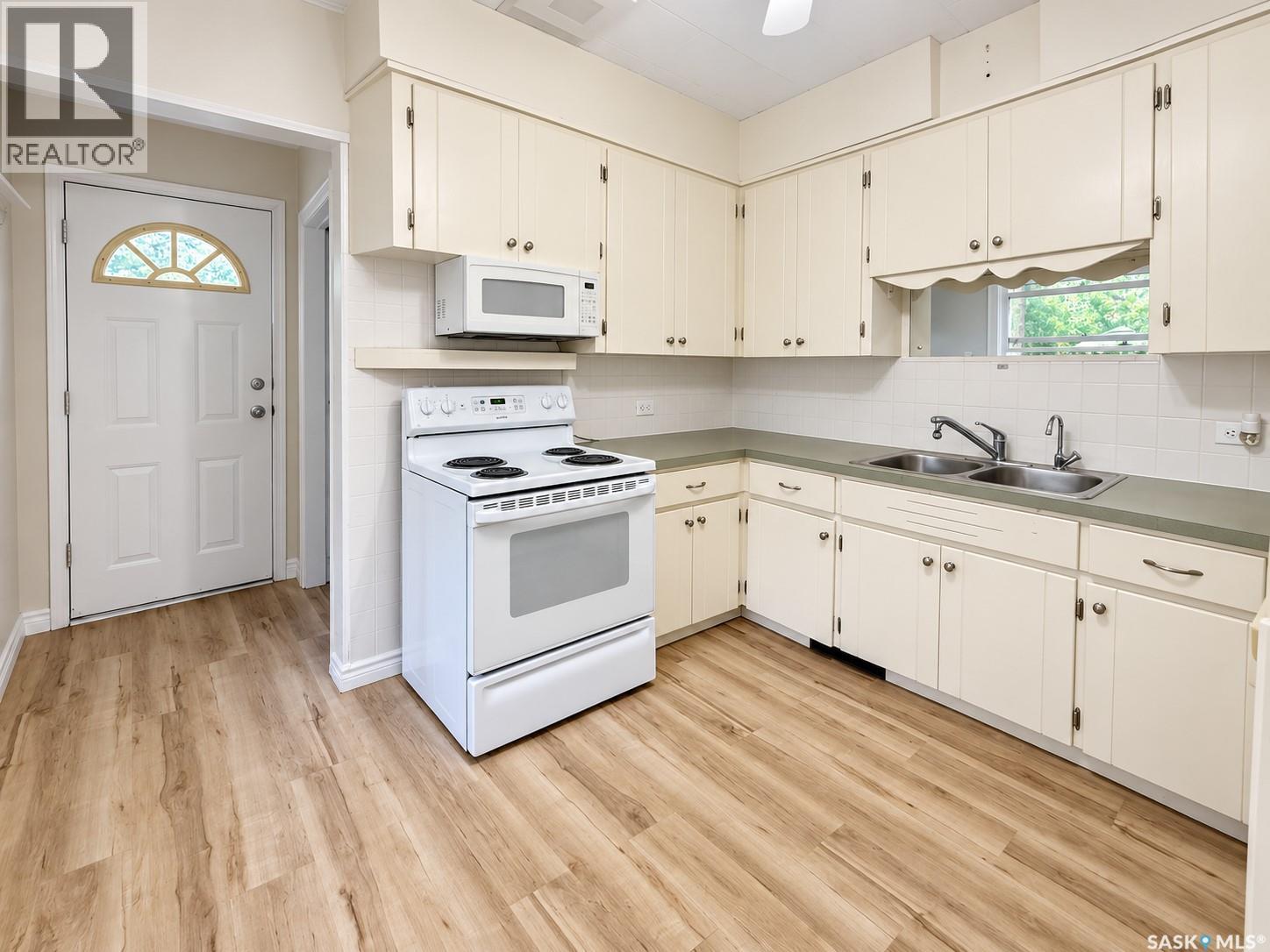 1424 Forget Street Property Photo 11