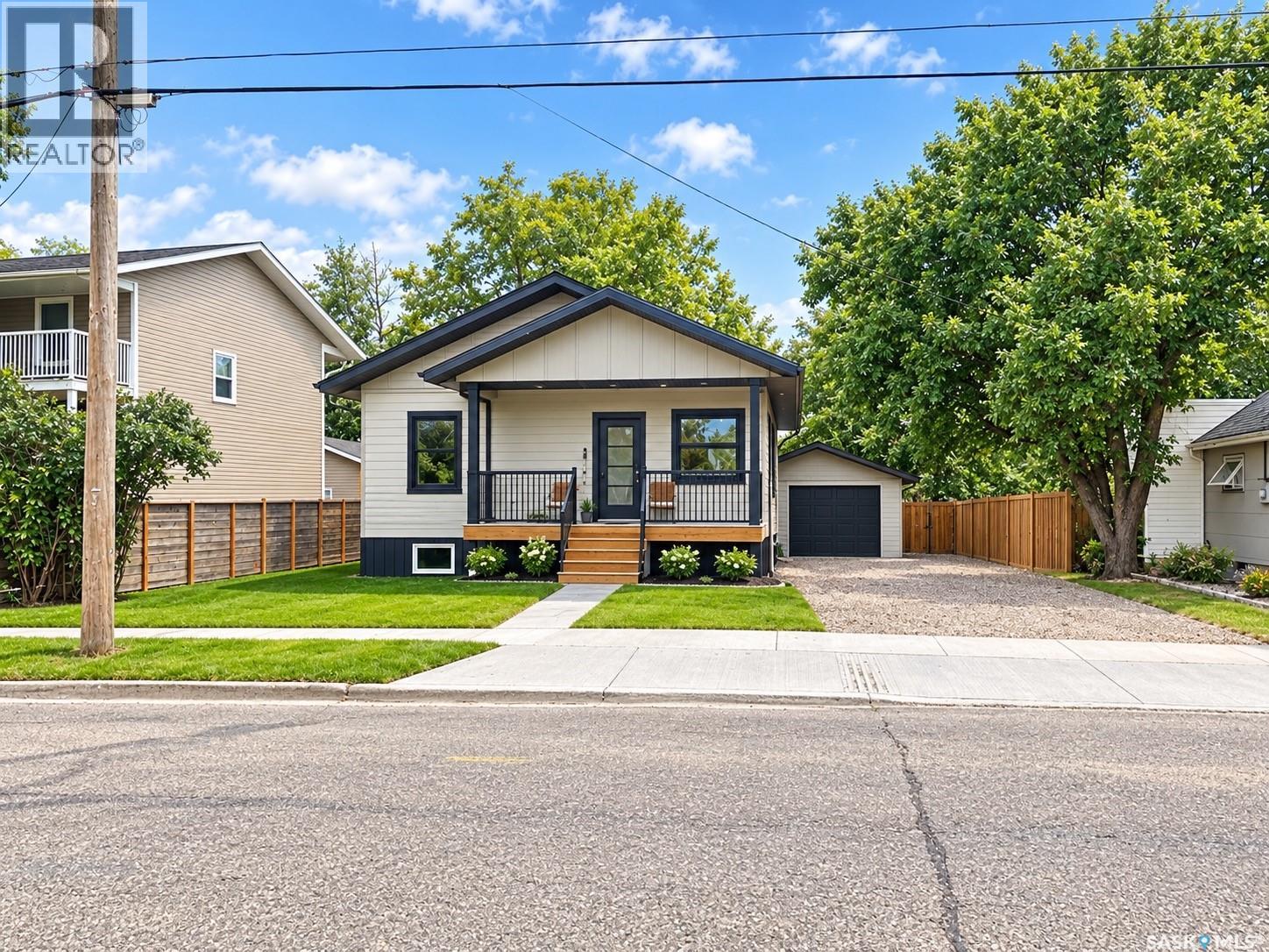 109 7th Street Property Photo 1