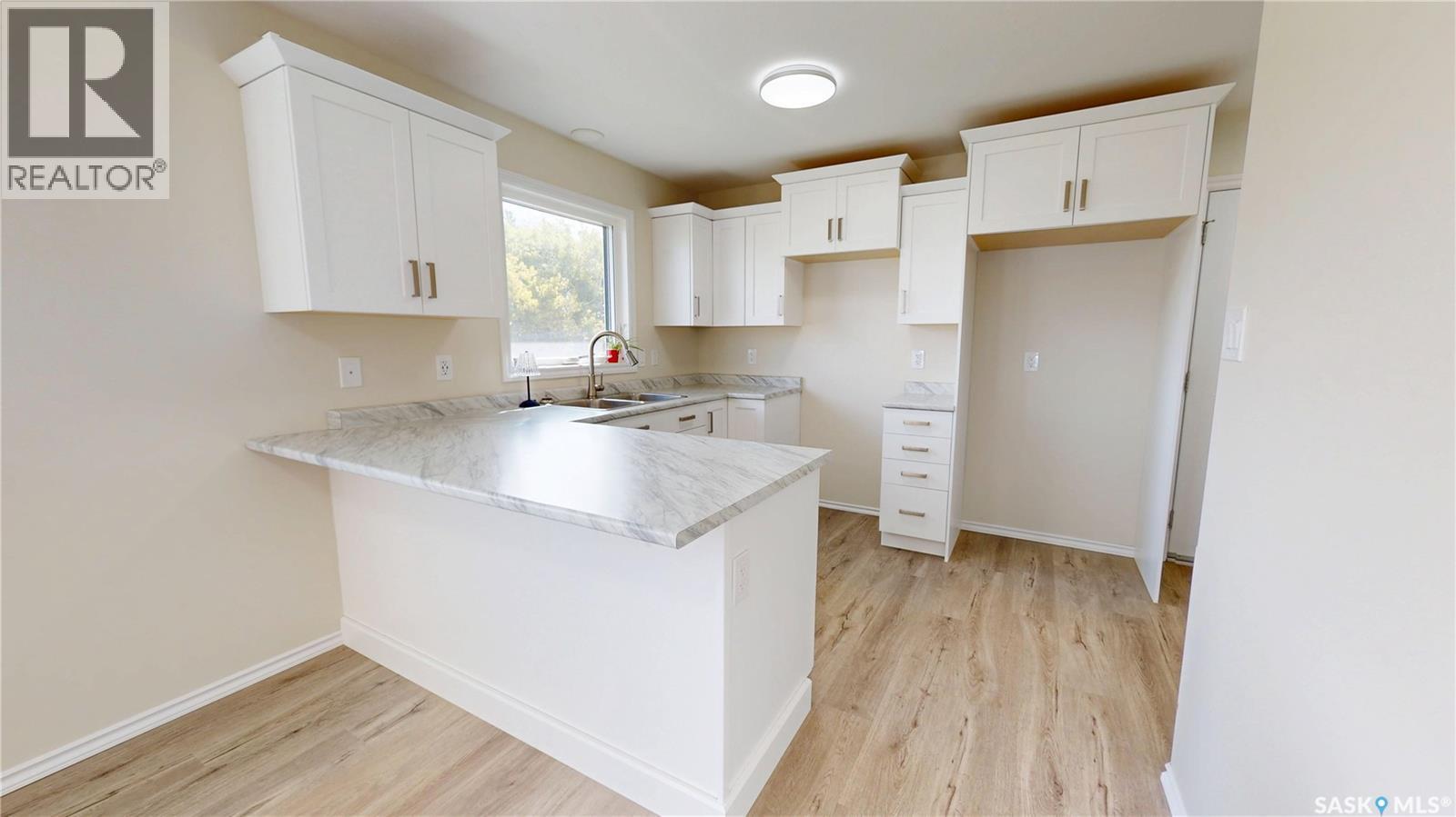 511 1st Avenue Property Photo 9