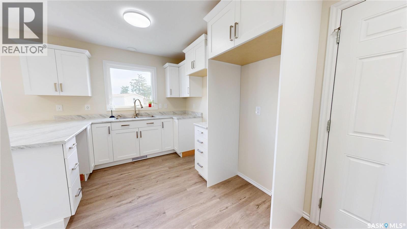 511 1st Avenue Property Photo 10