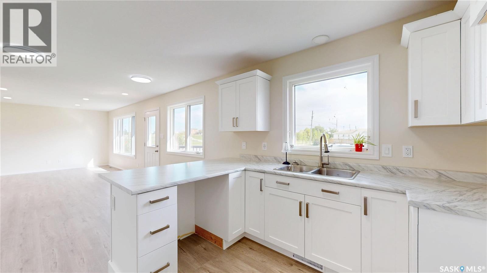 511 1st Avenue Property Photo 12