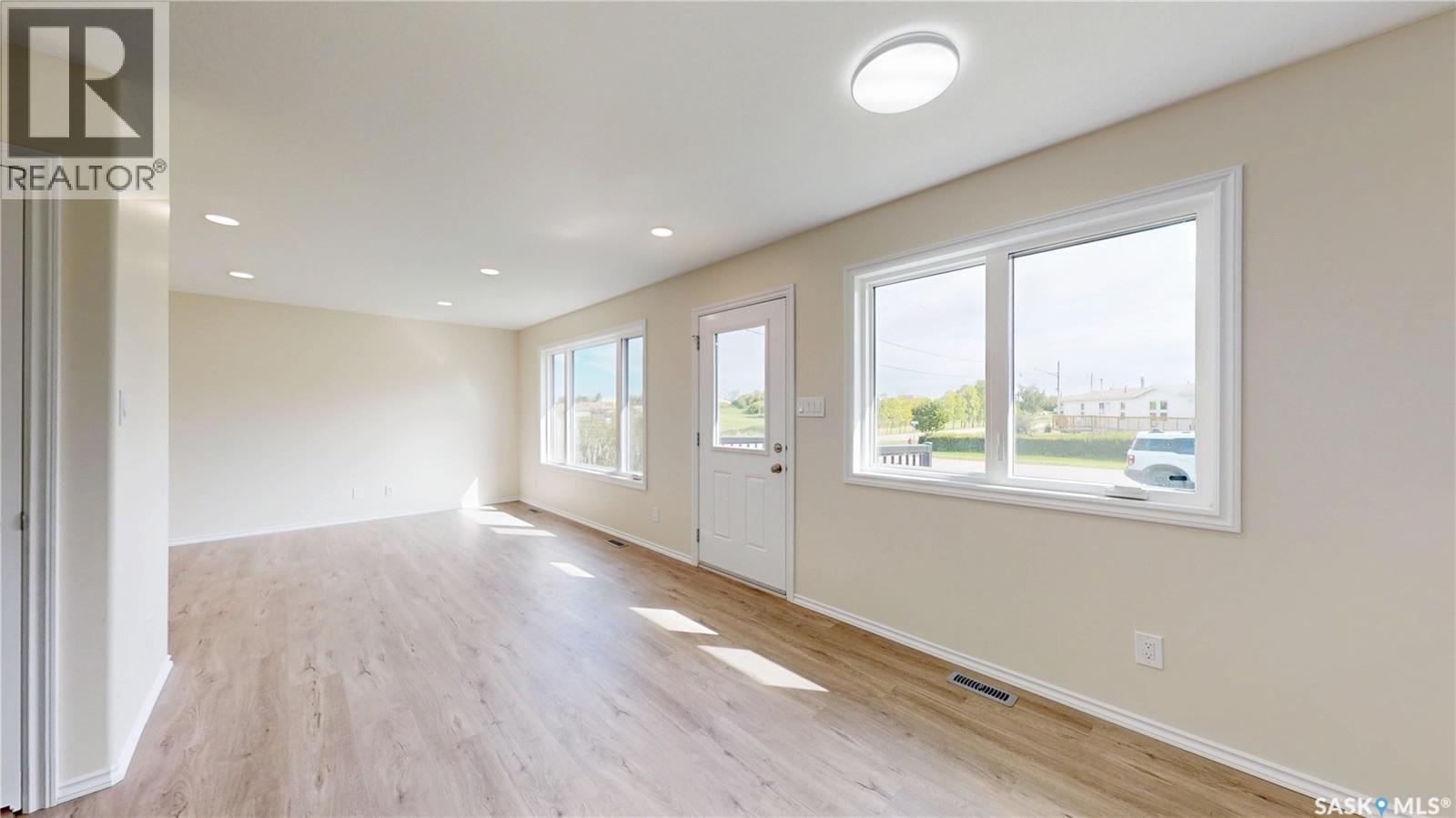 511 1st Avenue Property Photo 15