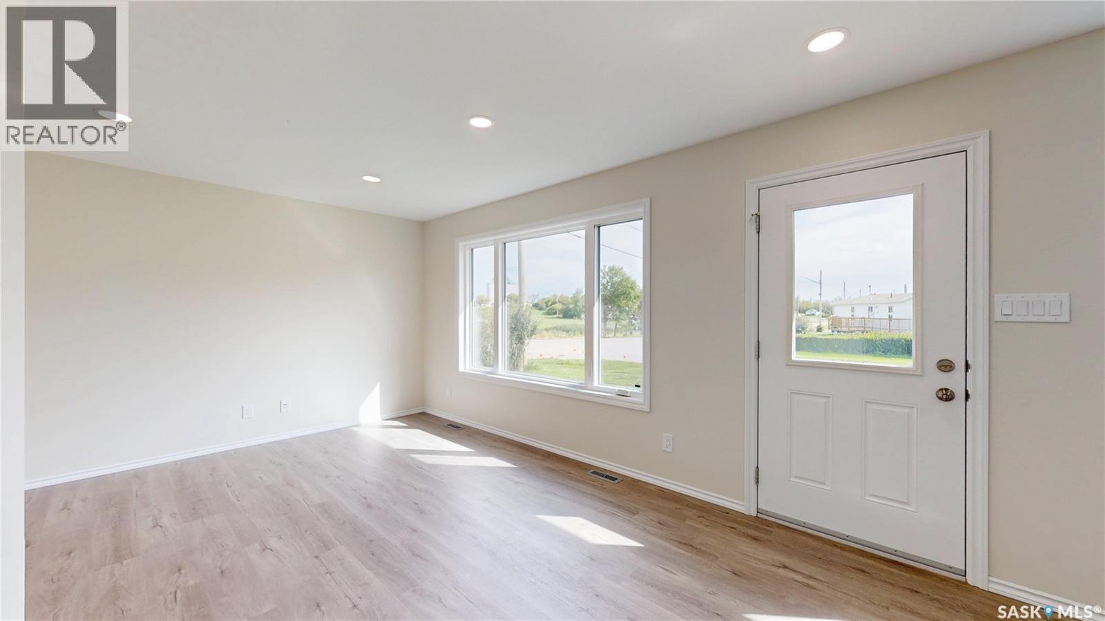 511 1st Avenue Property Photo 29