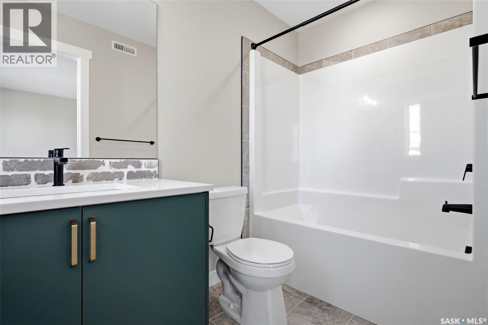 7661 Walsh Avenue Property Photo 22