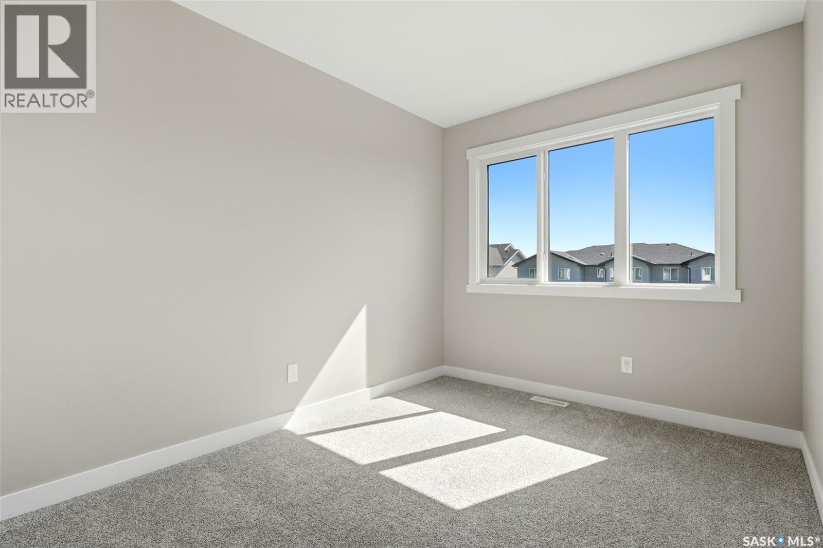 7661 Walsh Avenue Property Photo 24