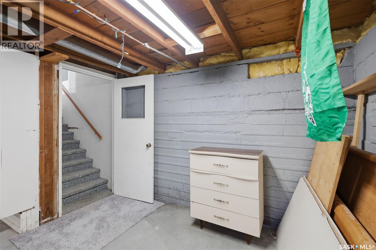 210 2nd Avenue E Property Photo 19