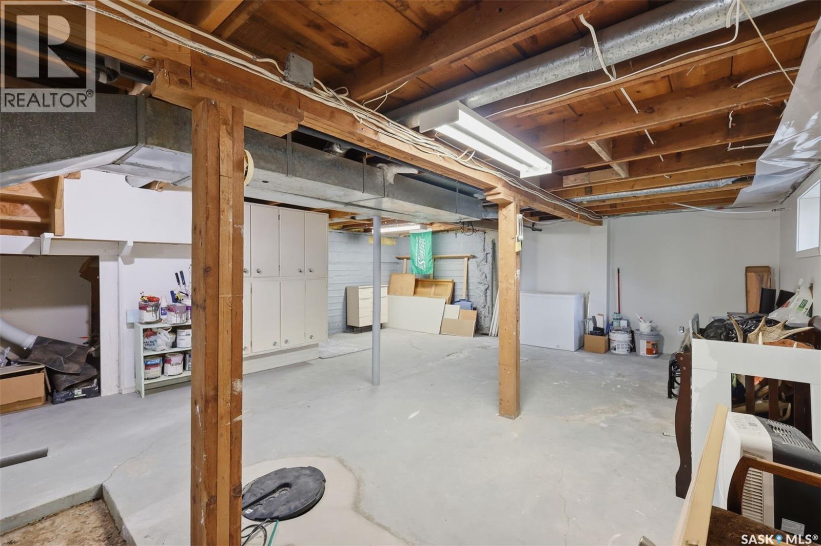 210 2nd Avenue E Property Photo 21
