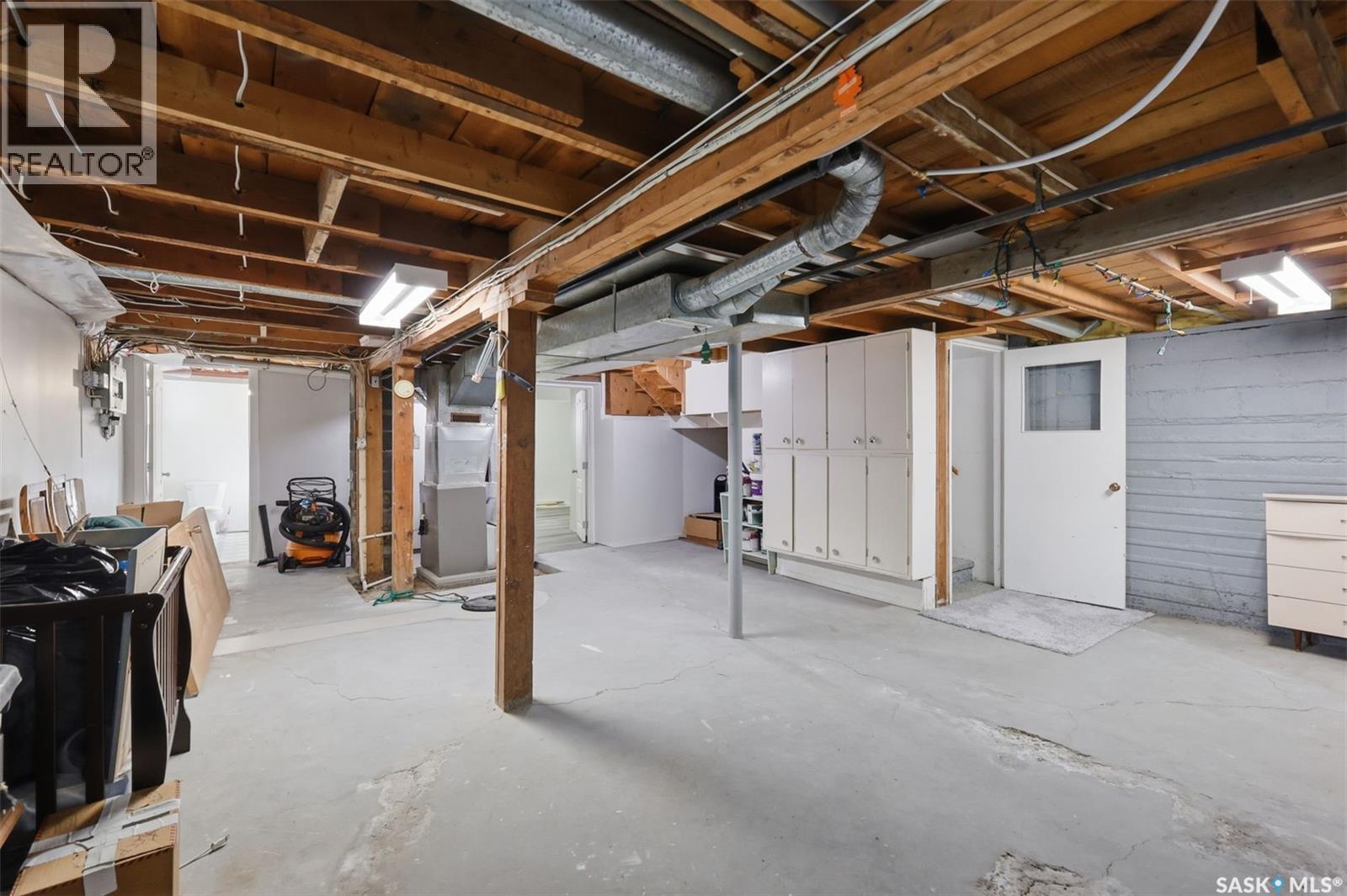 210 2nd Avenue E Property Photo 22