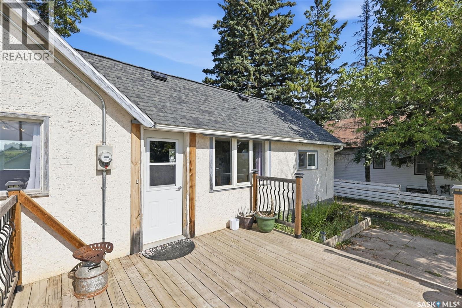 210 2nd Avenue E Property Photo 29