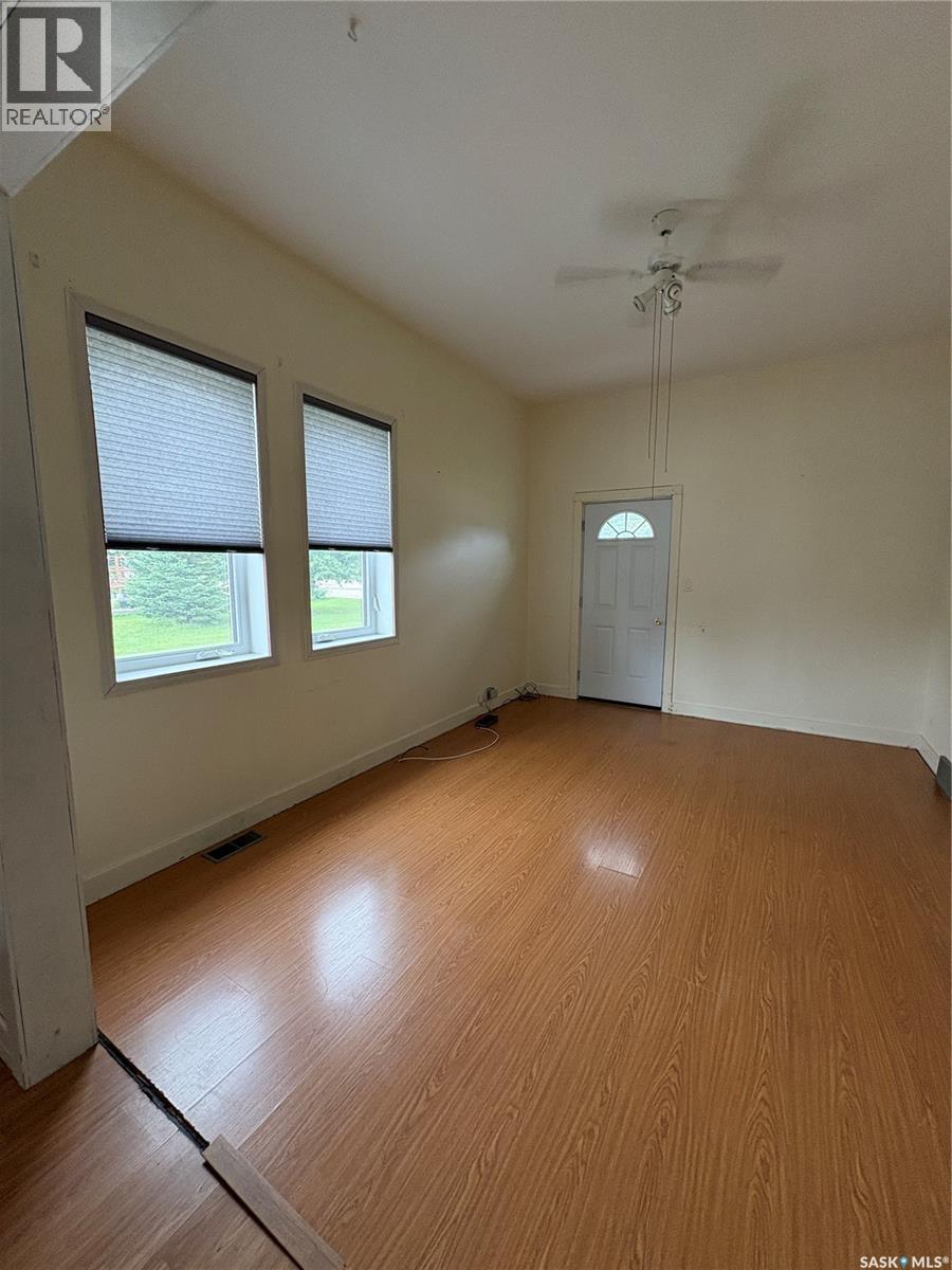 111 4th Avenue W Property Photo 11