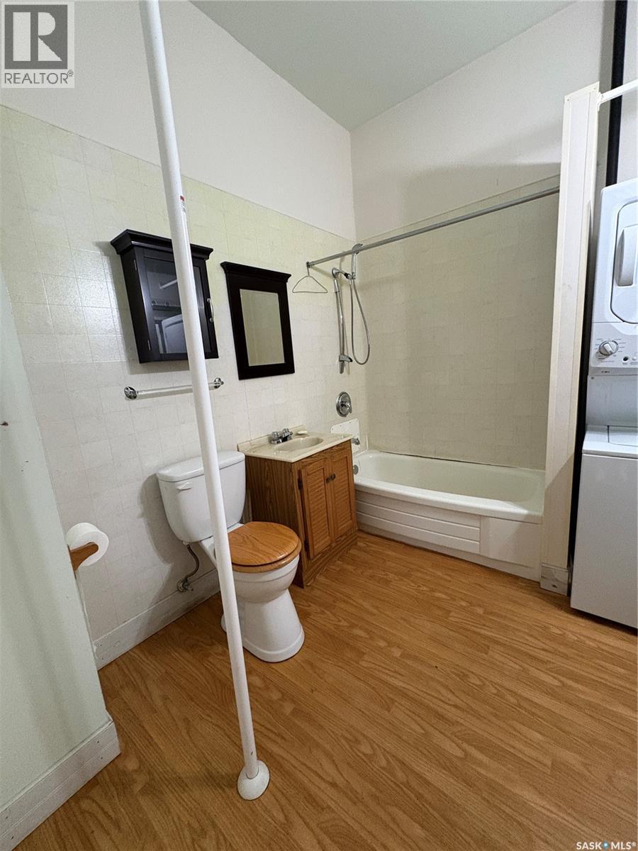 111 4th Avenue W Property Photo 16
