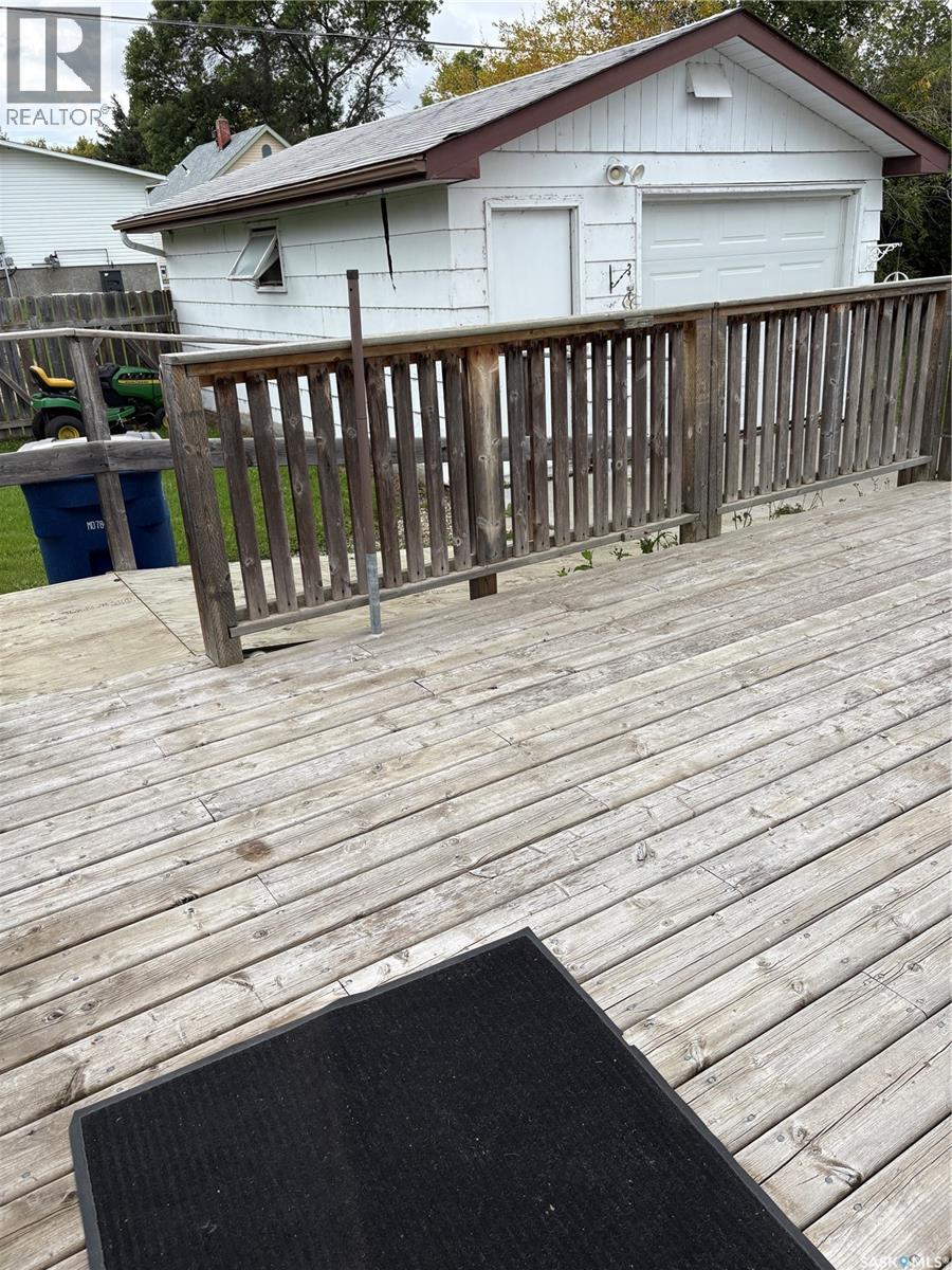 111 4th Avenue W Property Photo 20