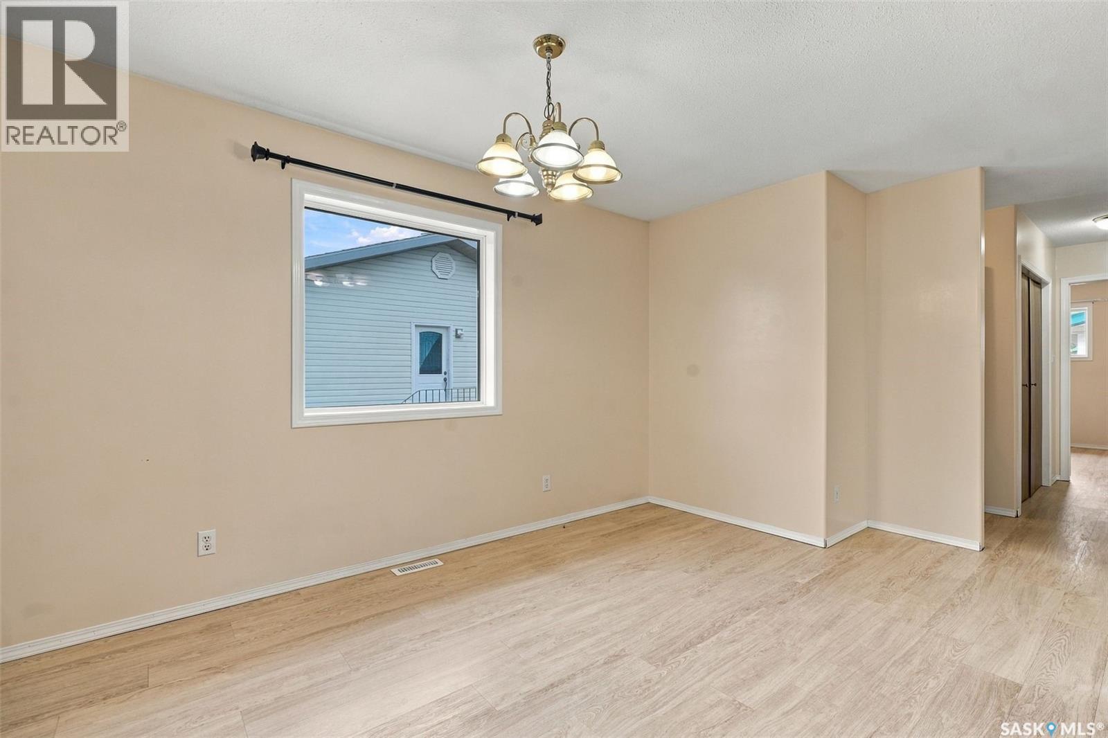 116a 1st Street E Property Photo 8