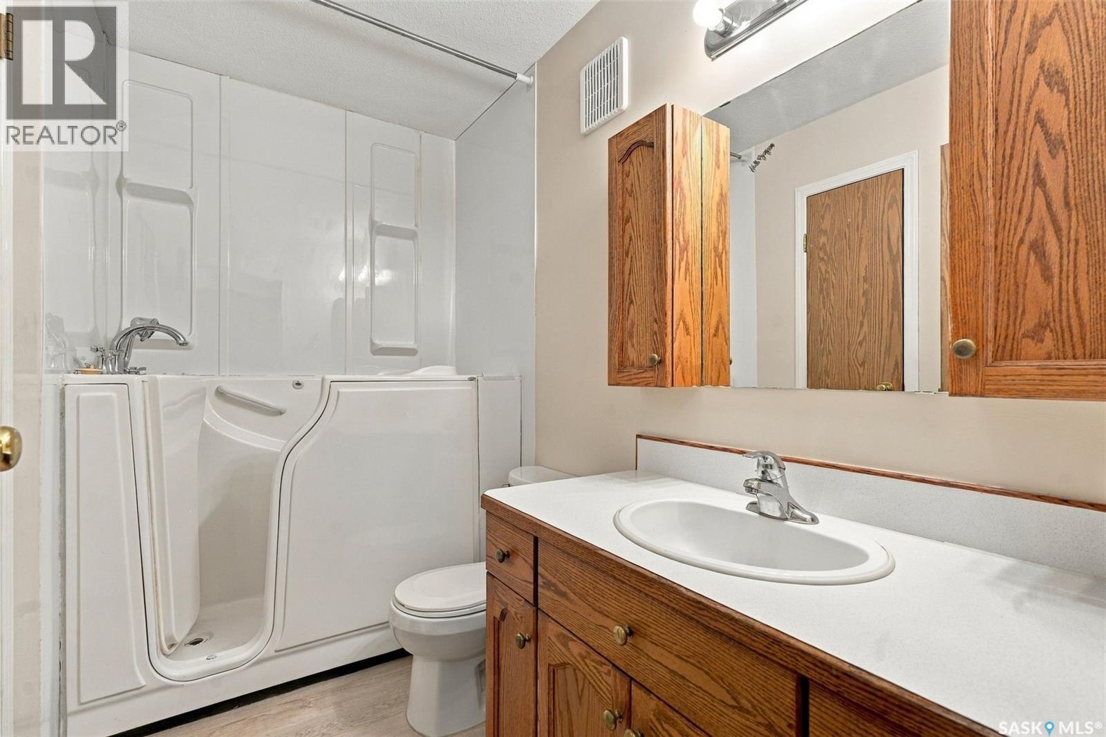 116a 1st Street E Property Photo 15