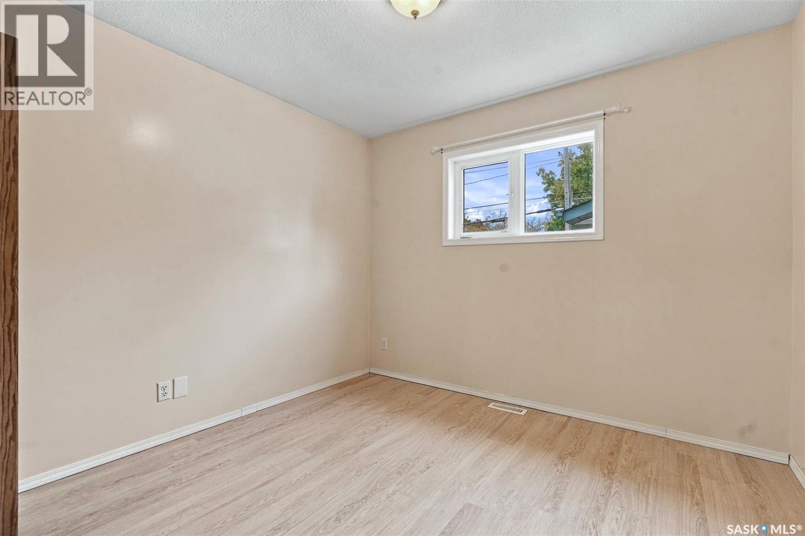 116a 1st Street E Property Photo 16