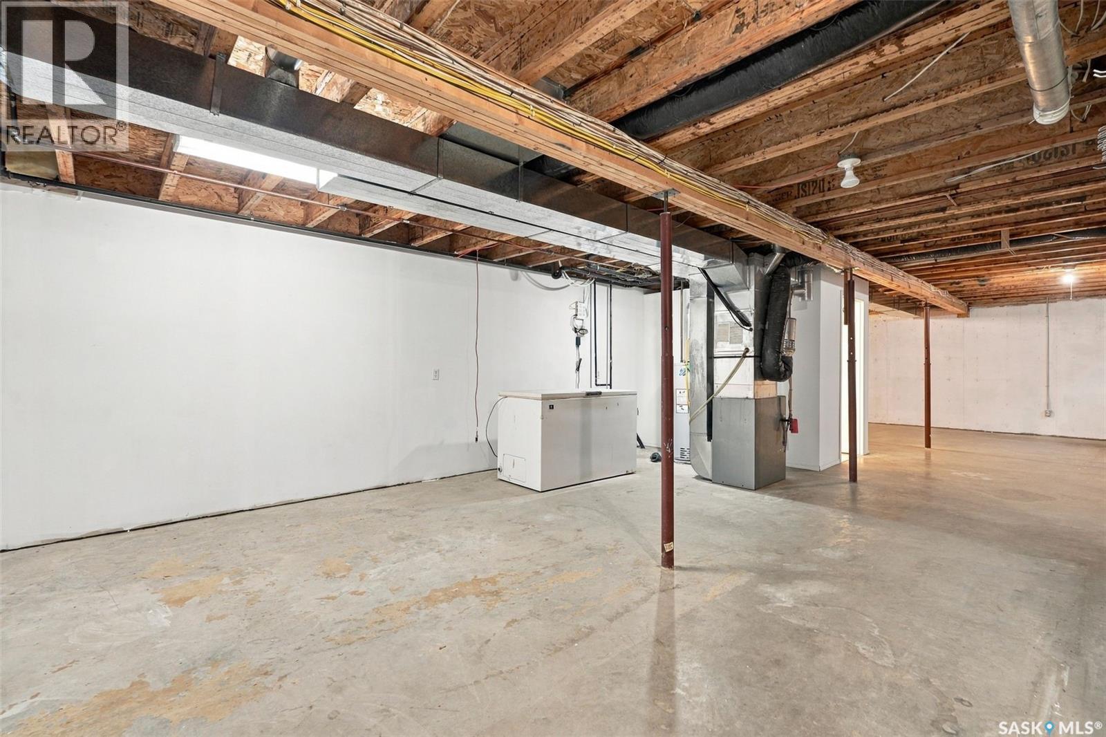 116a 1st Street E Property Photo 22