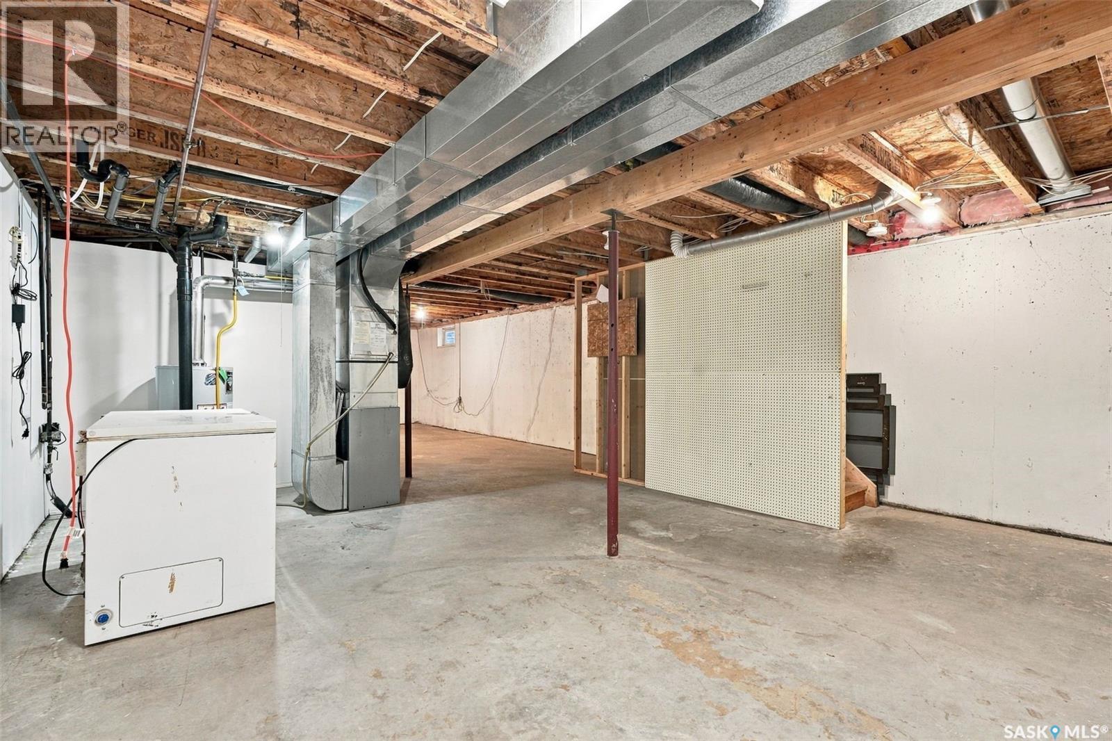 116a 1st Street E Property Photo 23