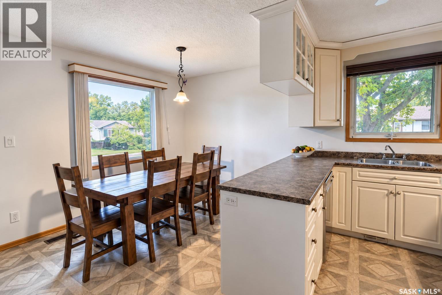 1399 6th Street E Property Photo 6