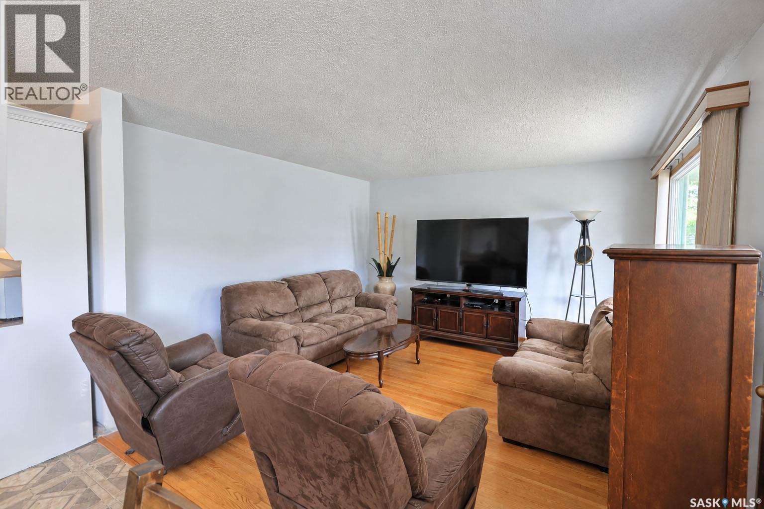 1399 6th Street E Property Photo 10