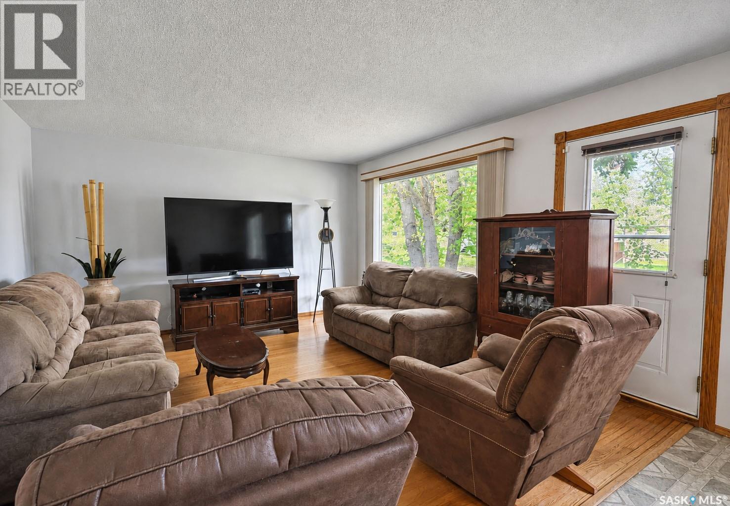1399 6th Street E Property Photo 11