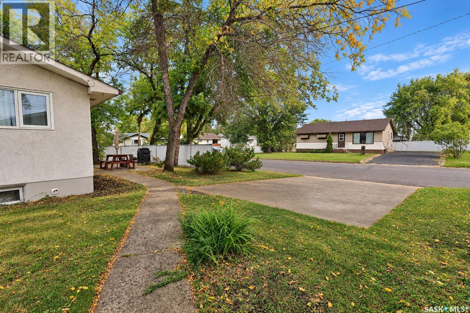 1399 6th Street E Property Photo 28