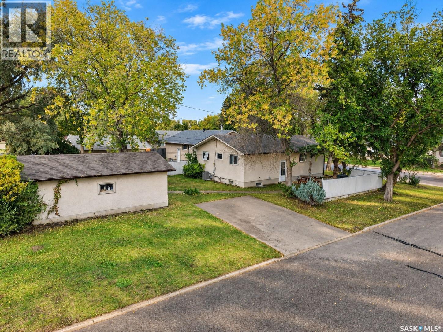 1399 6th Street E Property Photo 29