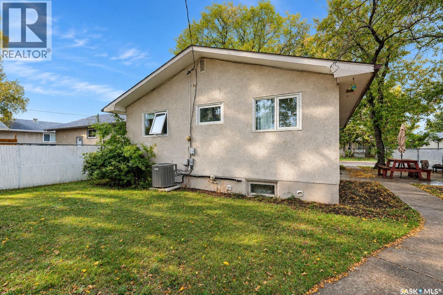 1399 6th Street E Property Photo 31