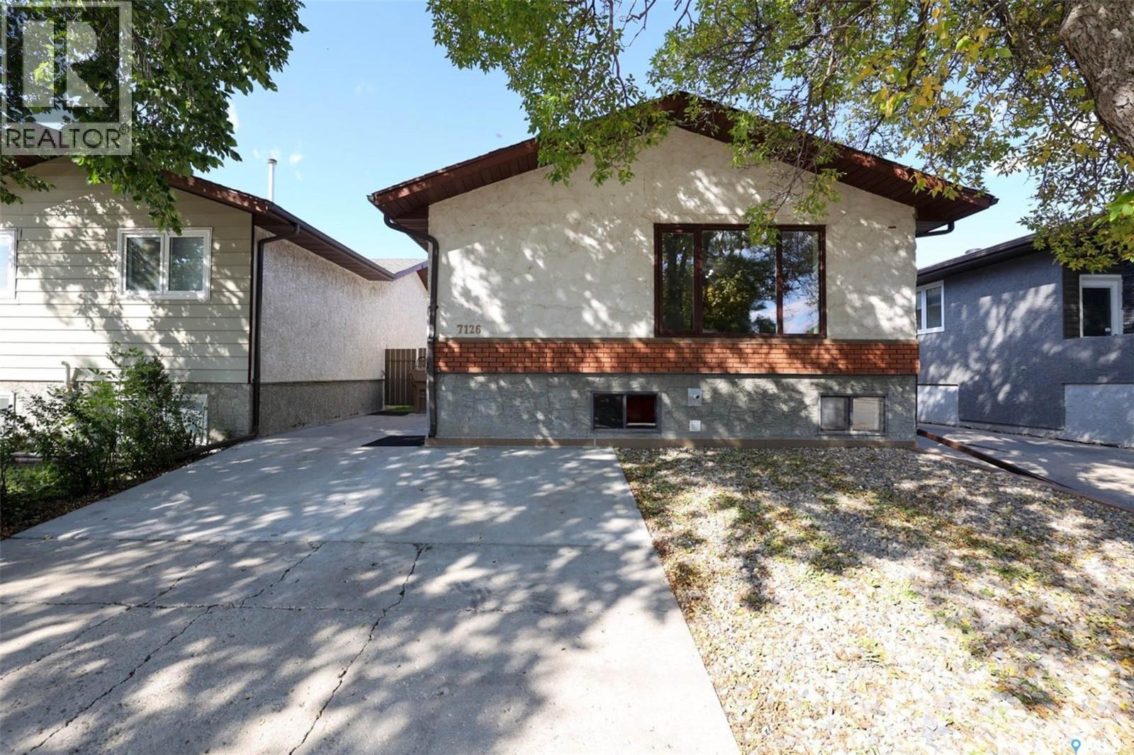 7126 Dalgliesh Drive Property Photo 1