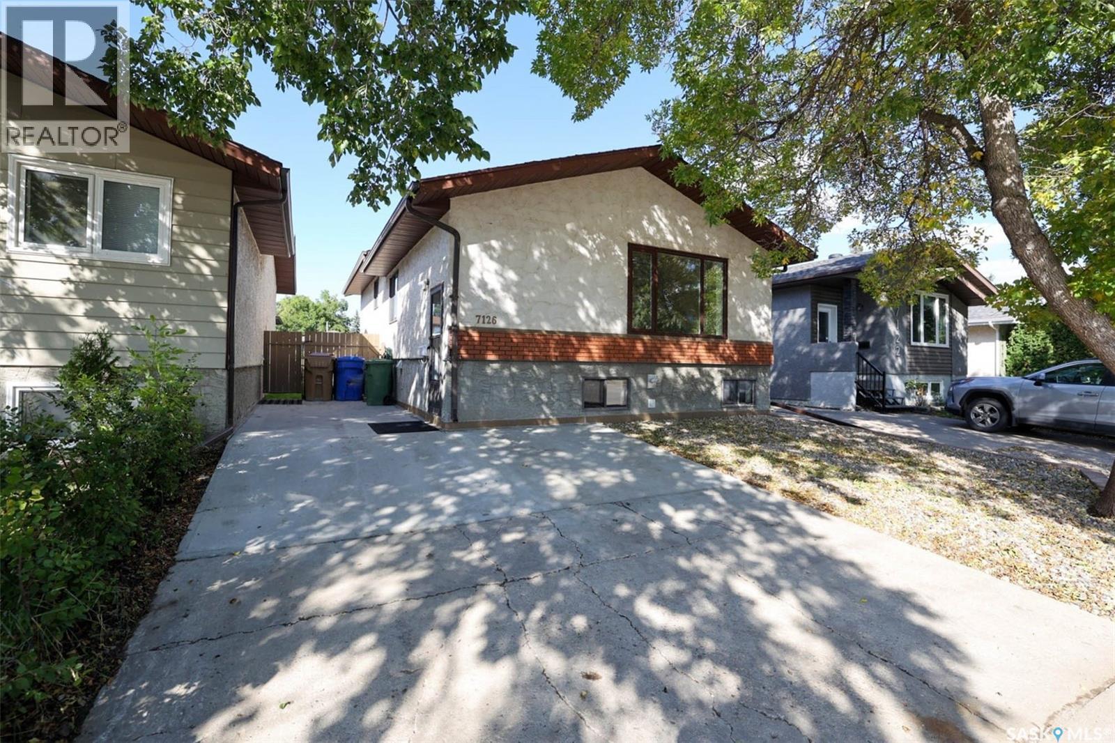 7126 Dalgliesh Drive Property Photo 2
