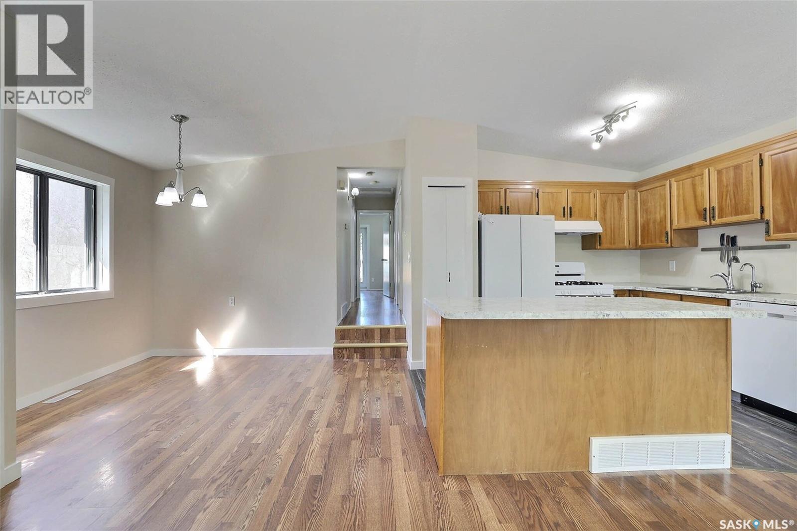 7126 Dalgliesh Drive Property Photo 4