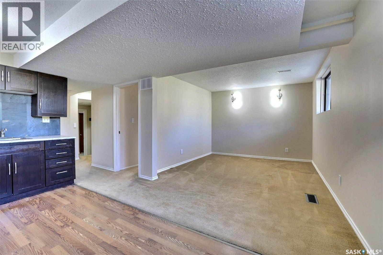 7126 Dalgliesh Drive Property Photo 24