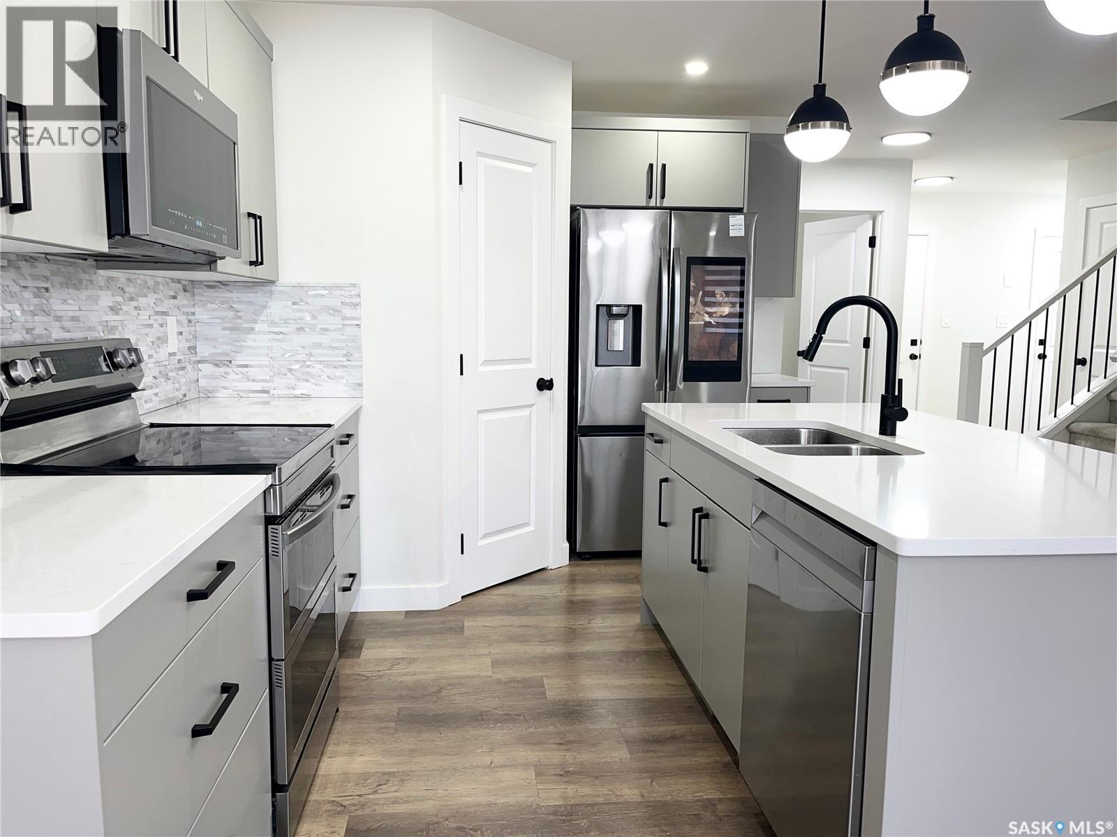 222 Nightingale Road Property Photo 6