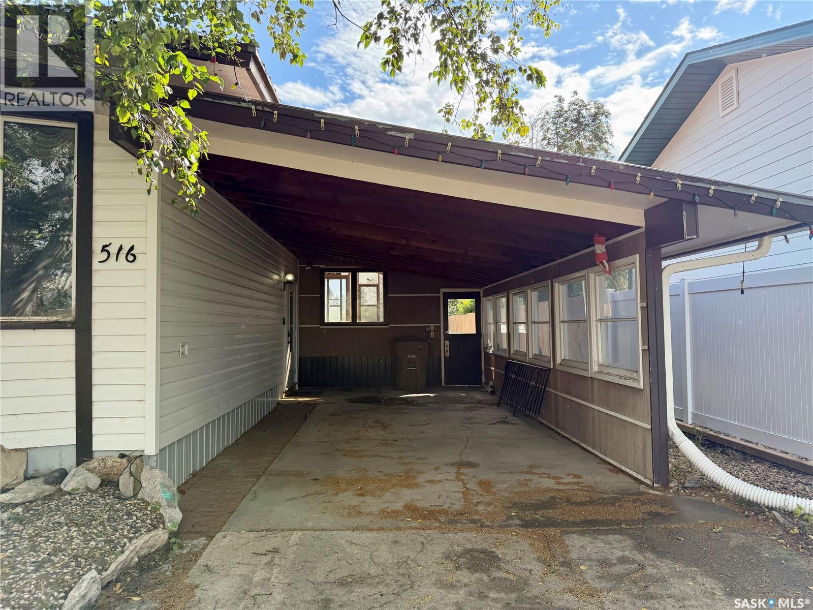 516 Scotia Street Property Photo 3