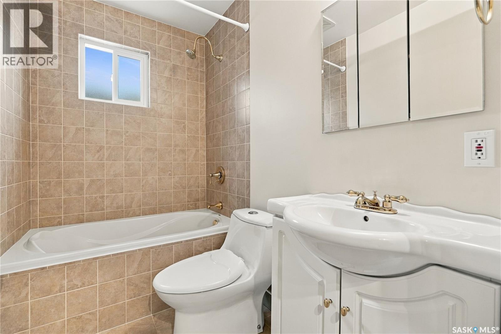 3231 Robinson Street Property Photo 14