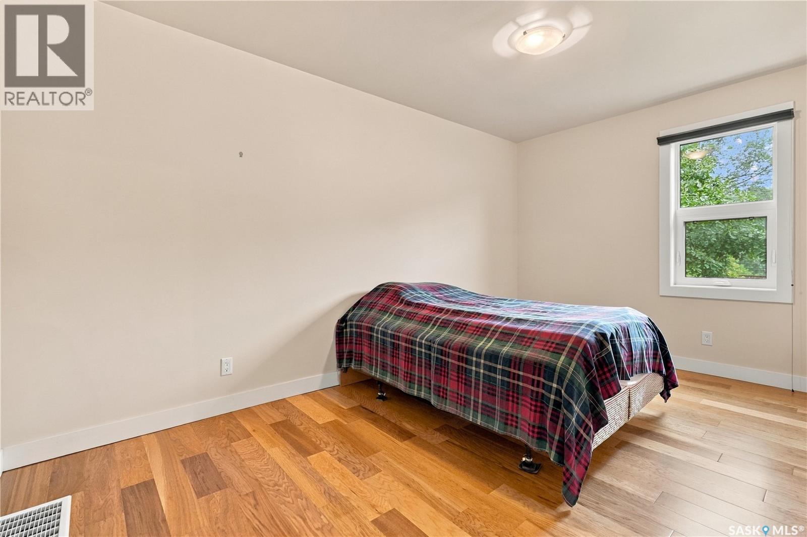 3231 Robinson Street Property Photo 16
