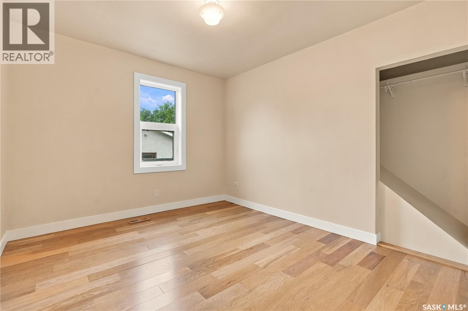 3231 Robinson Street Property Photo 17