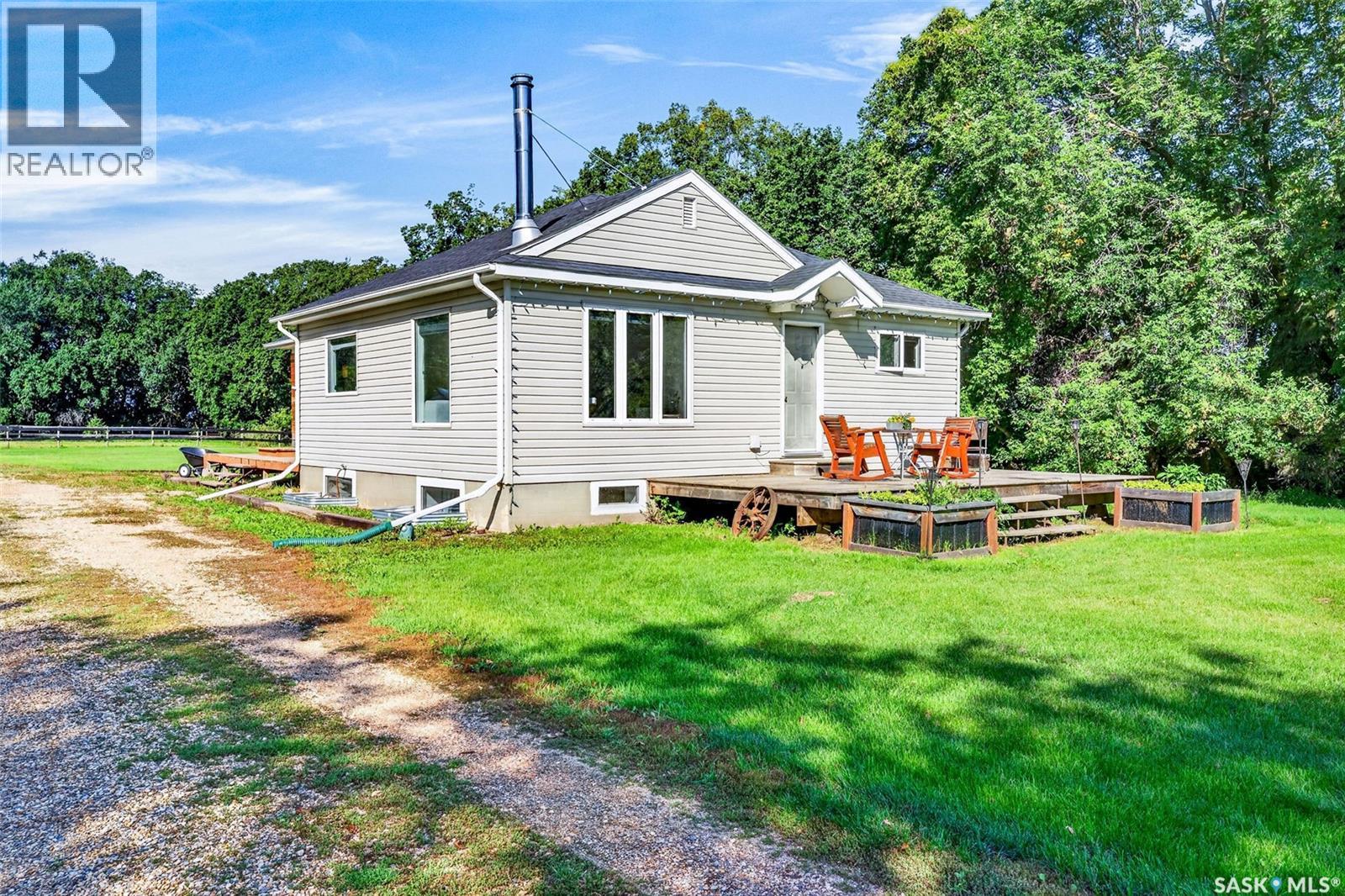Meadows Acreage