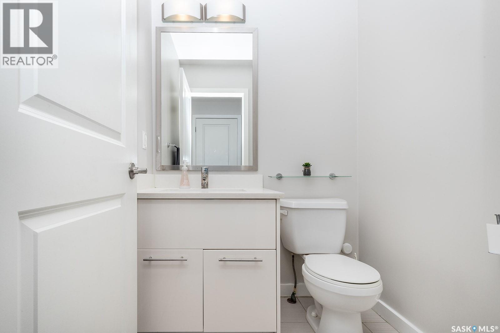 211 410 Ledingham Way Property Photo 4